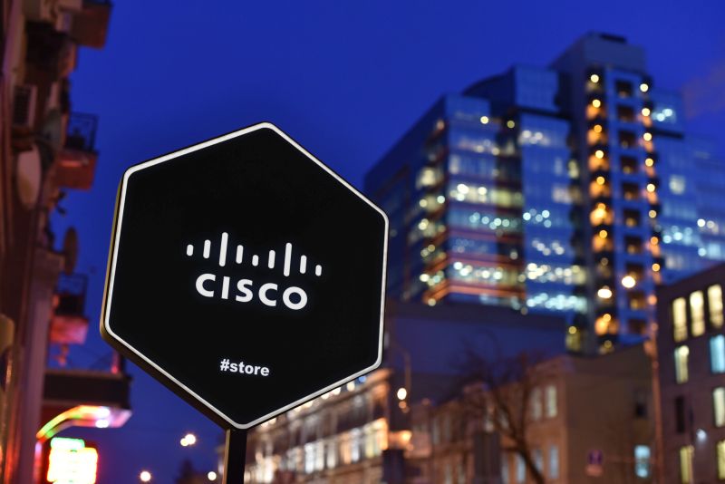 cisco plugs security hole in small business routers
